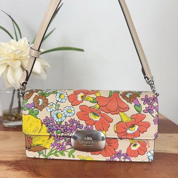 NWT Coach Eliza Small Flap Crossbody With Floral Print - Picture 3 of 11
